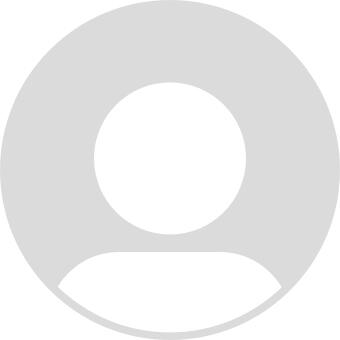 kegiatan anak anak bermain inline skate di taman menteng